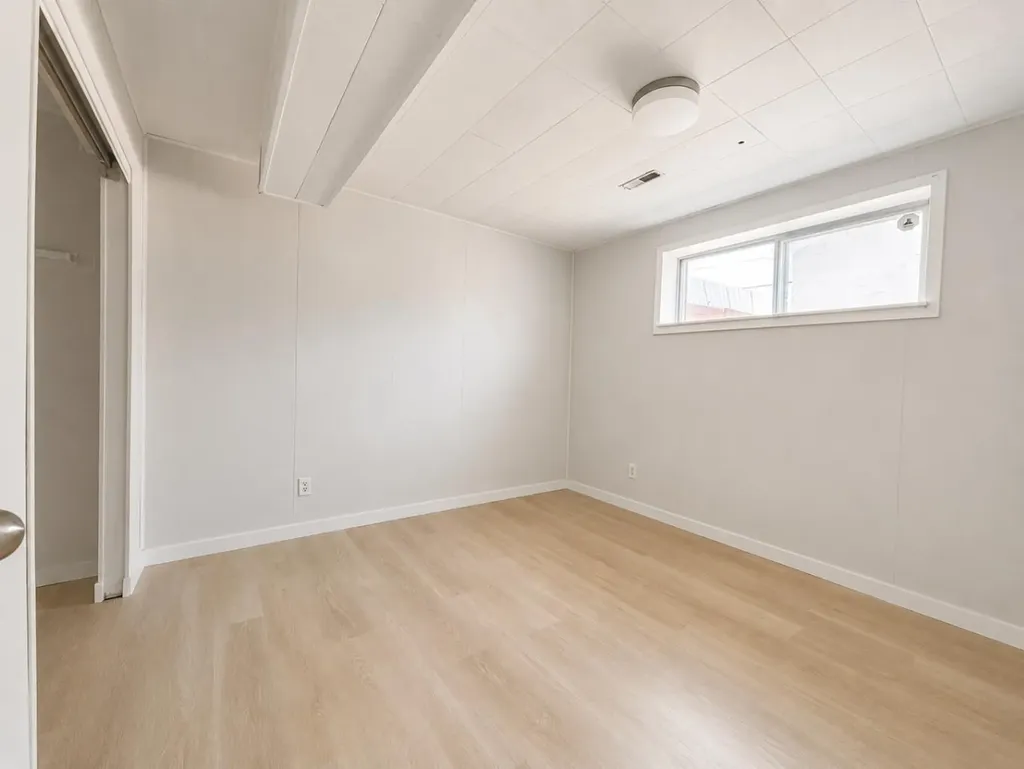 215 Penbrooke Way SE Calgary AB T2A 3S7