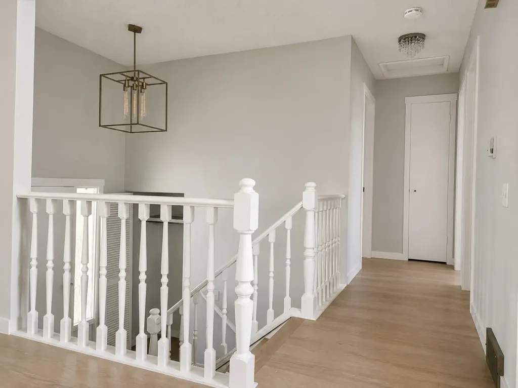215 Penbrooke Way SE Calgary AB T2A 3S7