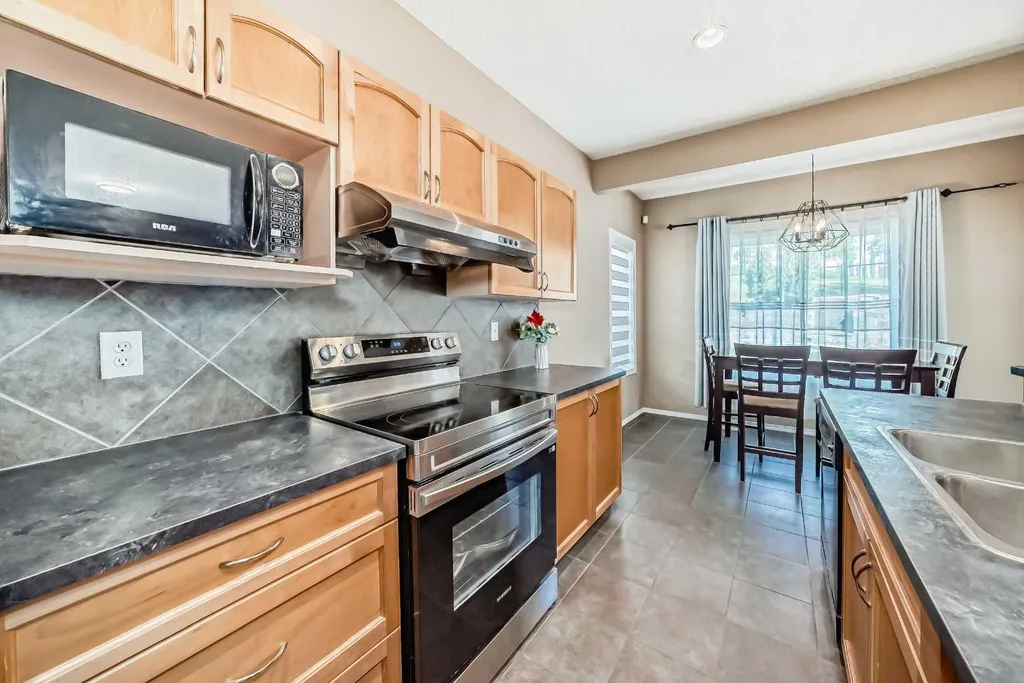 73 Royal Birch Way NW Calgary AB T3G 5X8