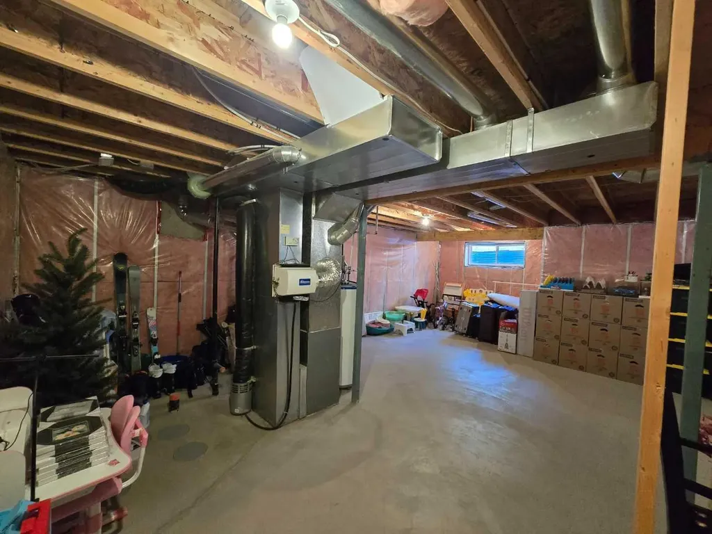73 Royal Birch Way NW Calgary AB T3G 5X8