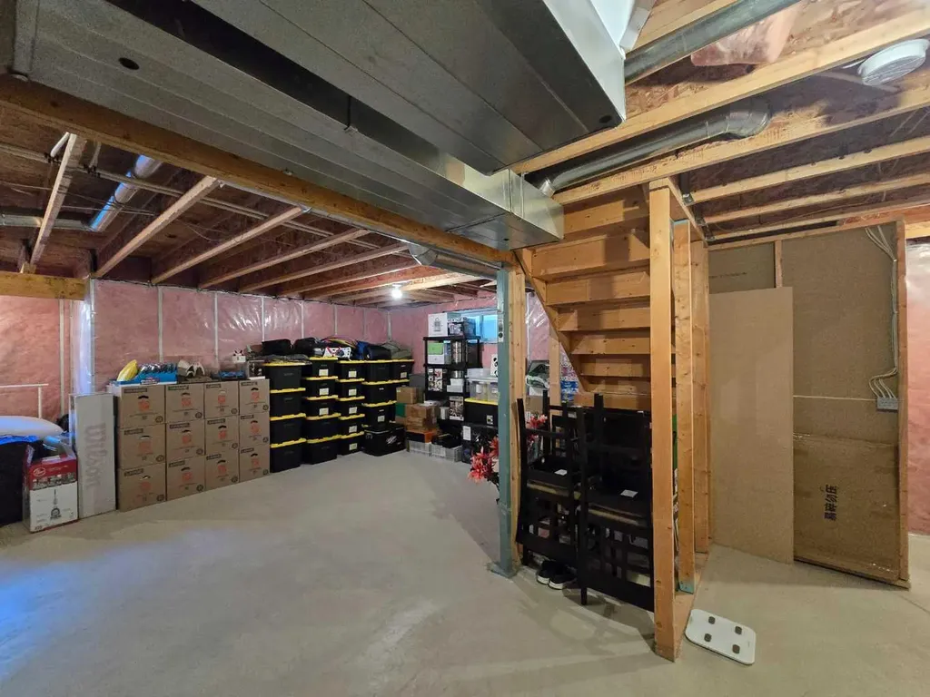73 Royal Birch Way NW Calgary AB T3G 5X8