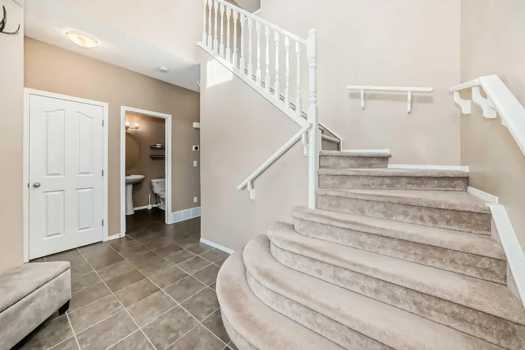 73 Royal Birch Way NW Calgary AB T3G 5X8