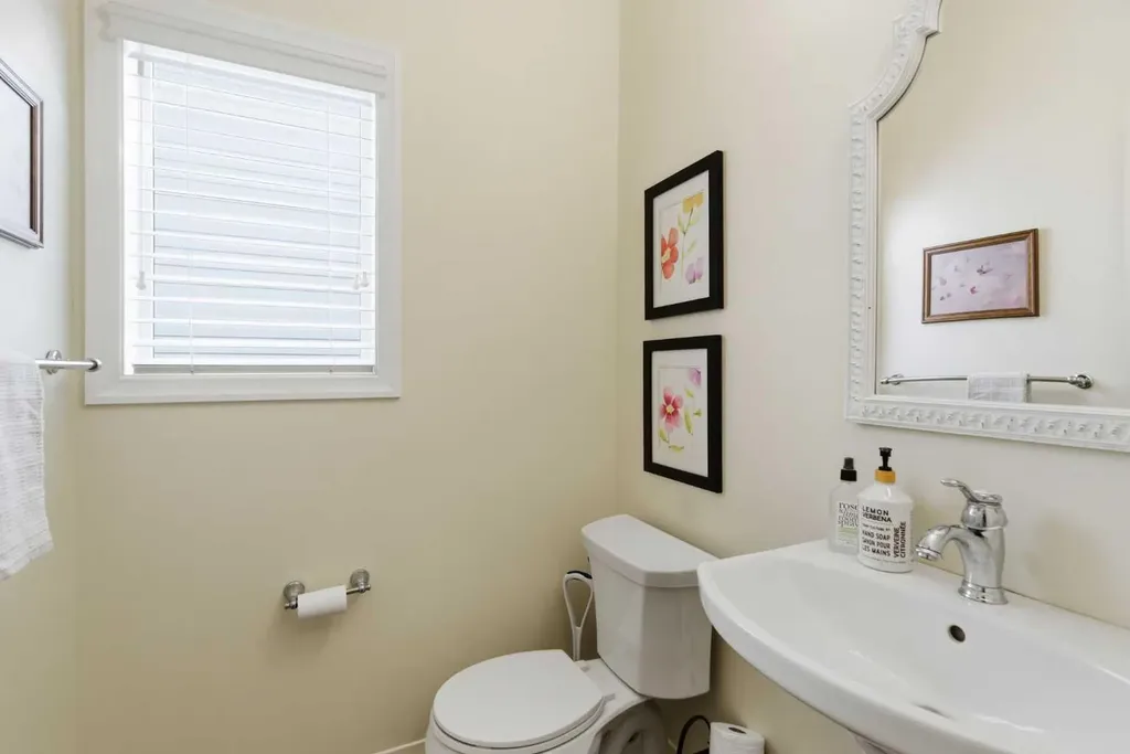 147 Chaparral Valley Way SE Calgary AB T2X 0W1