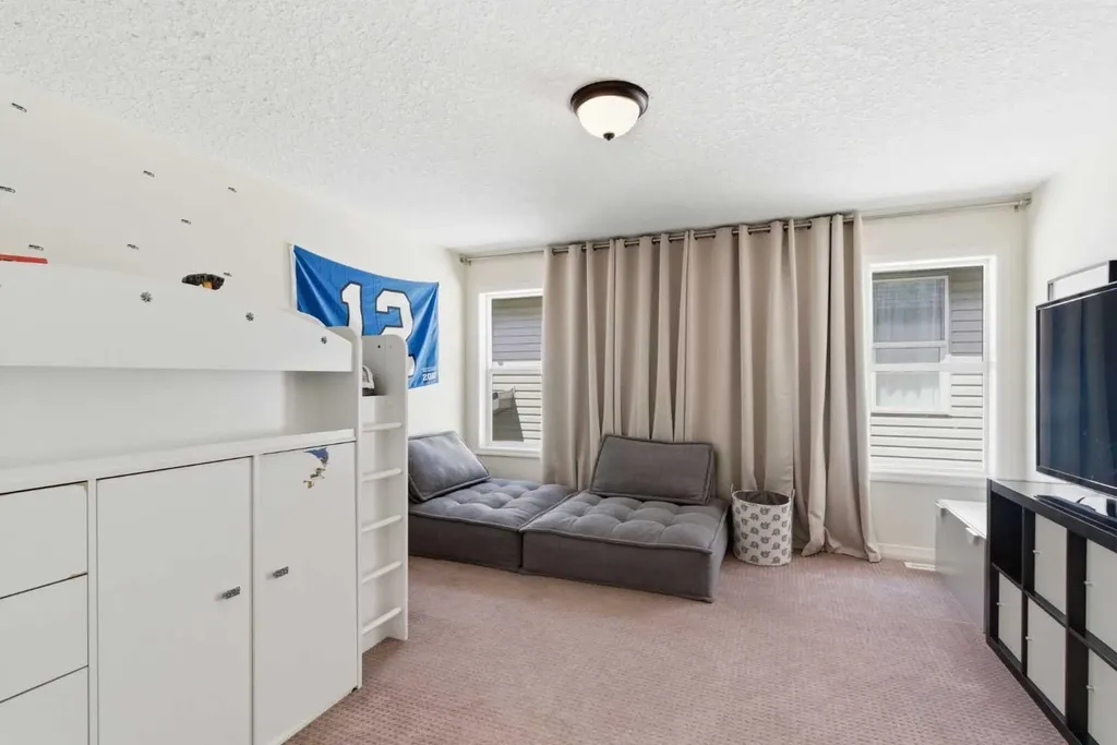 147 Chaparral Valley Way SE Calgary AB T2X 0W1