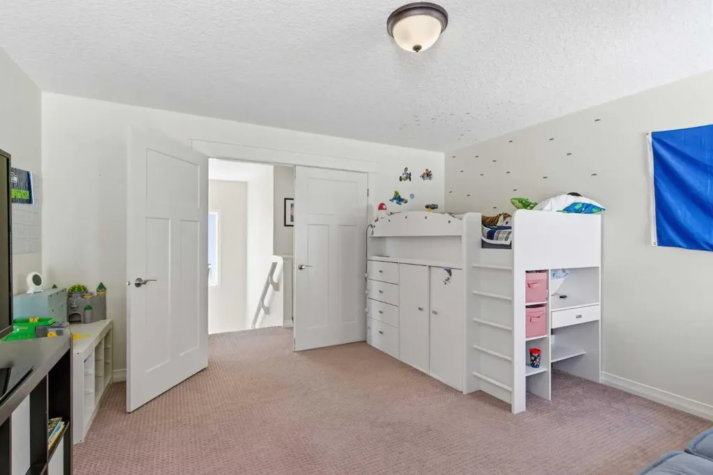 147 Chaparral Valley Way SE Calgary AB T2X 0W1