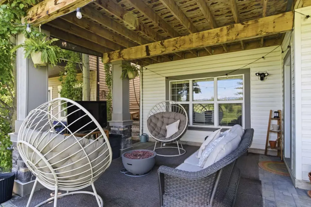 147 Chaparral Valley Way SE Calgary AB T2X 0W1