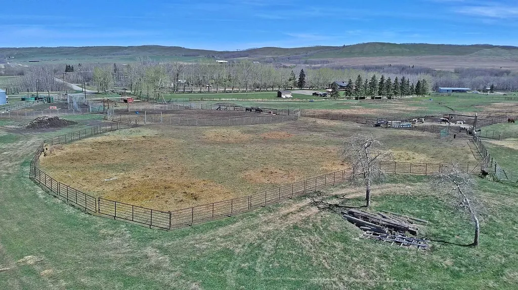 394 Avenue West Rural Foothills County AB T0L2A0