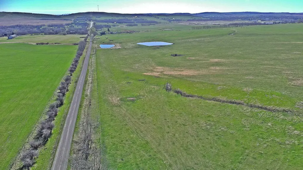 394 Avenue West Rural Foothills County AB T0L2A0