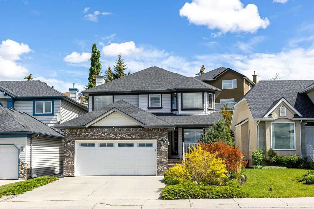 368 Sienna Park Drive SW Calgary AB T3H 3K3