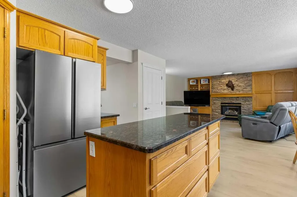 368 Sienna Park Drive SW Calgary AB T3H 3K3