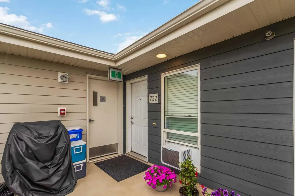 201 Abasand Drive Fort Mcmurray AB T9J 1A3