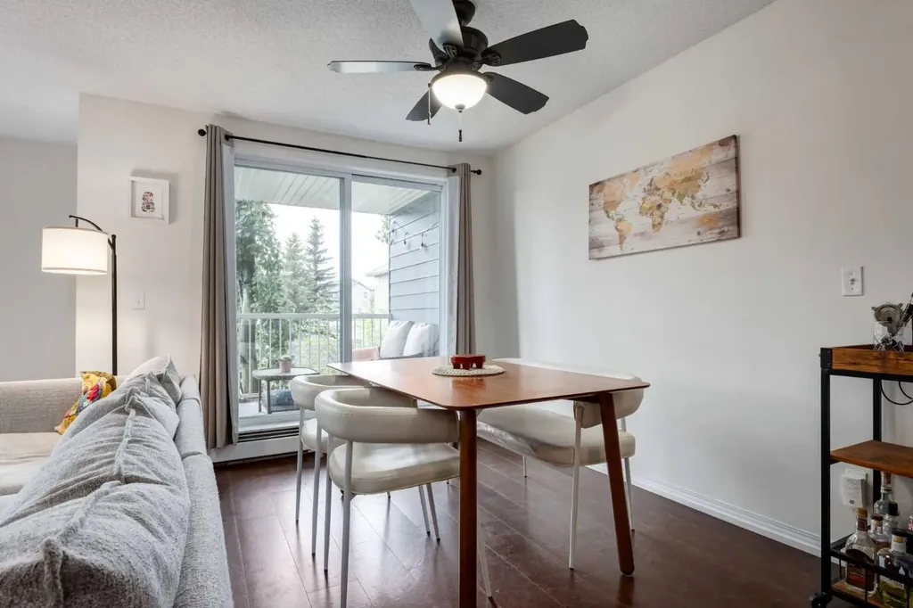 26 Auburn Bay Common SE Calgary AB T3M 0M3