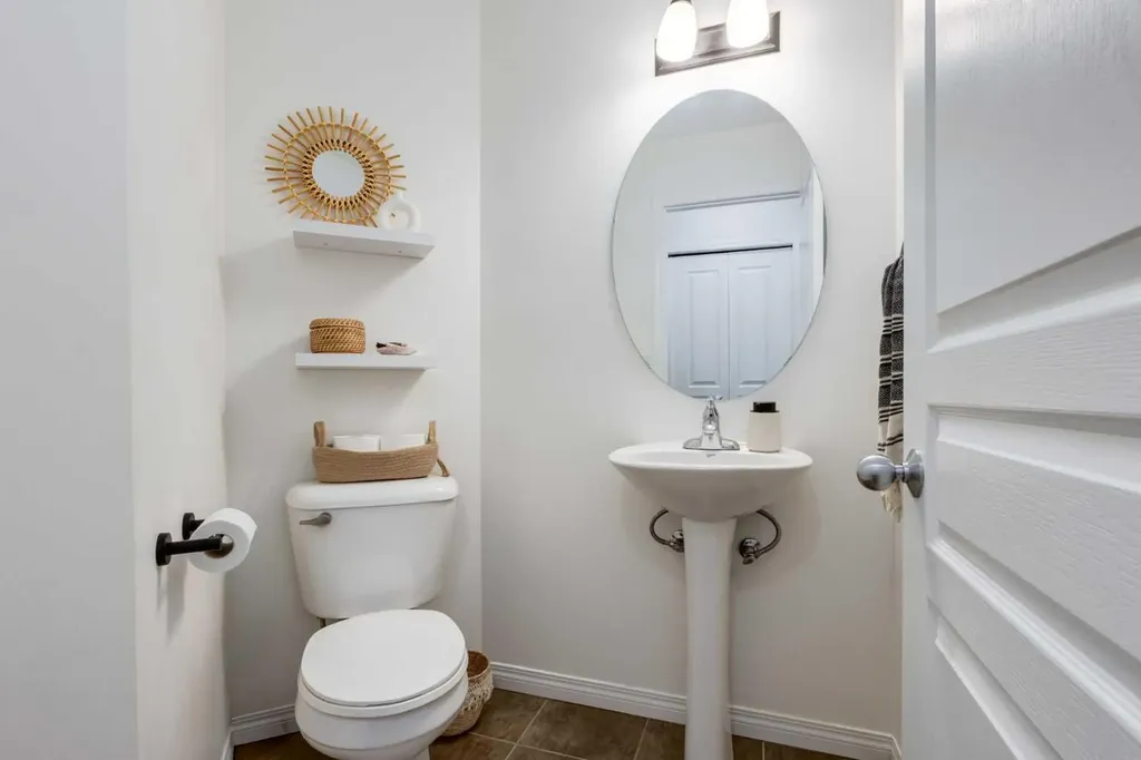 26 Auburn Bay Common SE Calgary AB T3M 0M3