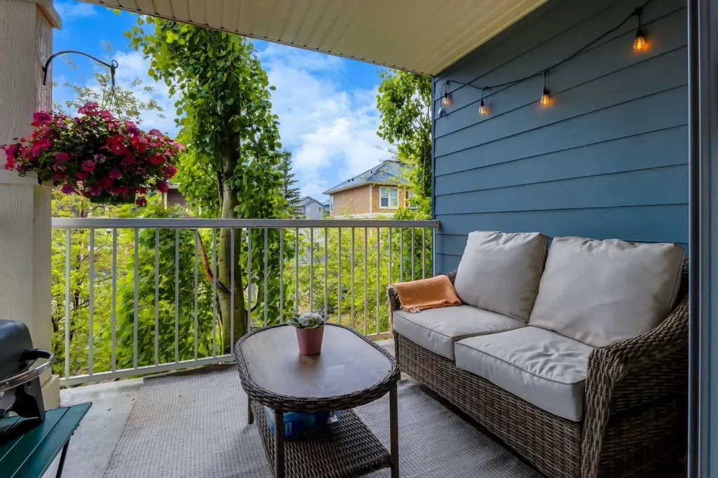 26 Auburn Bay Common SE Calgary AB T3M 0M3