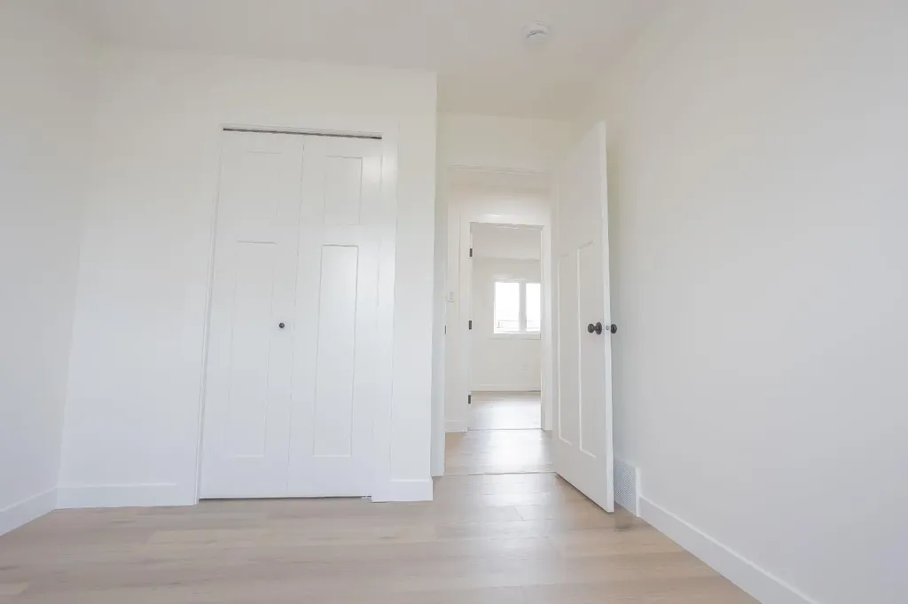 1029 7 Avenue Wainwright AB T9W 1H3
