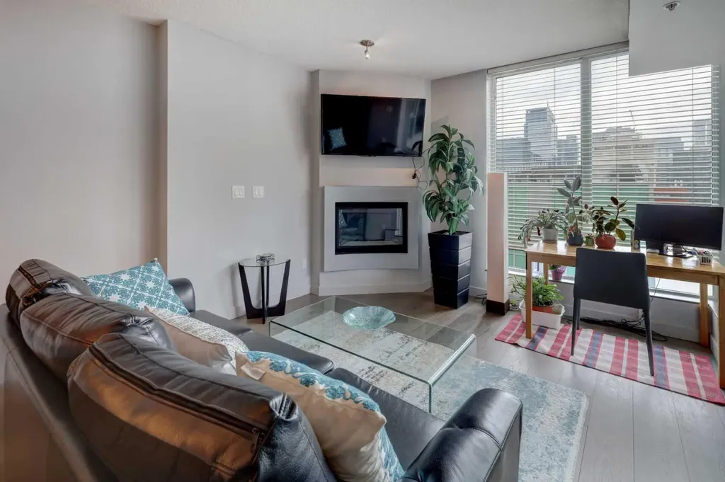 888 4 Avenue SW Calgary AB T2P0V2