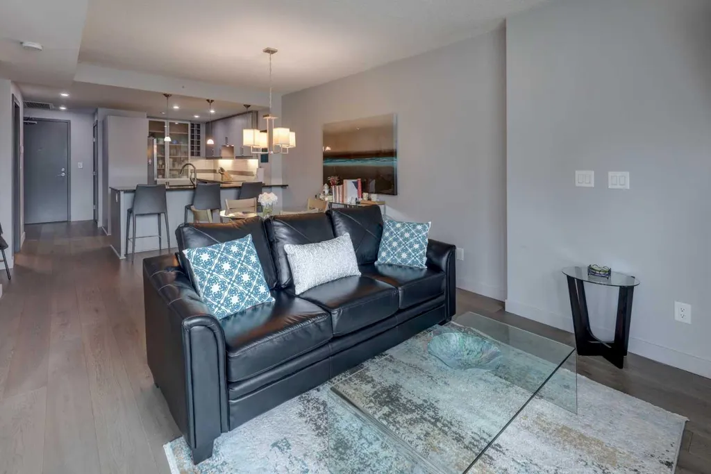 888 4 Avenue SW Calgary AB T2P0V2