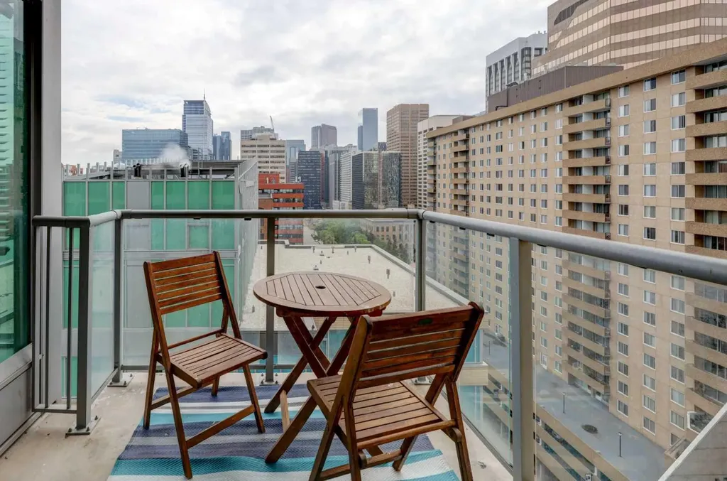 888 4 Avenue SW Calgary AB T2P0V2