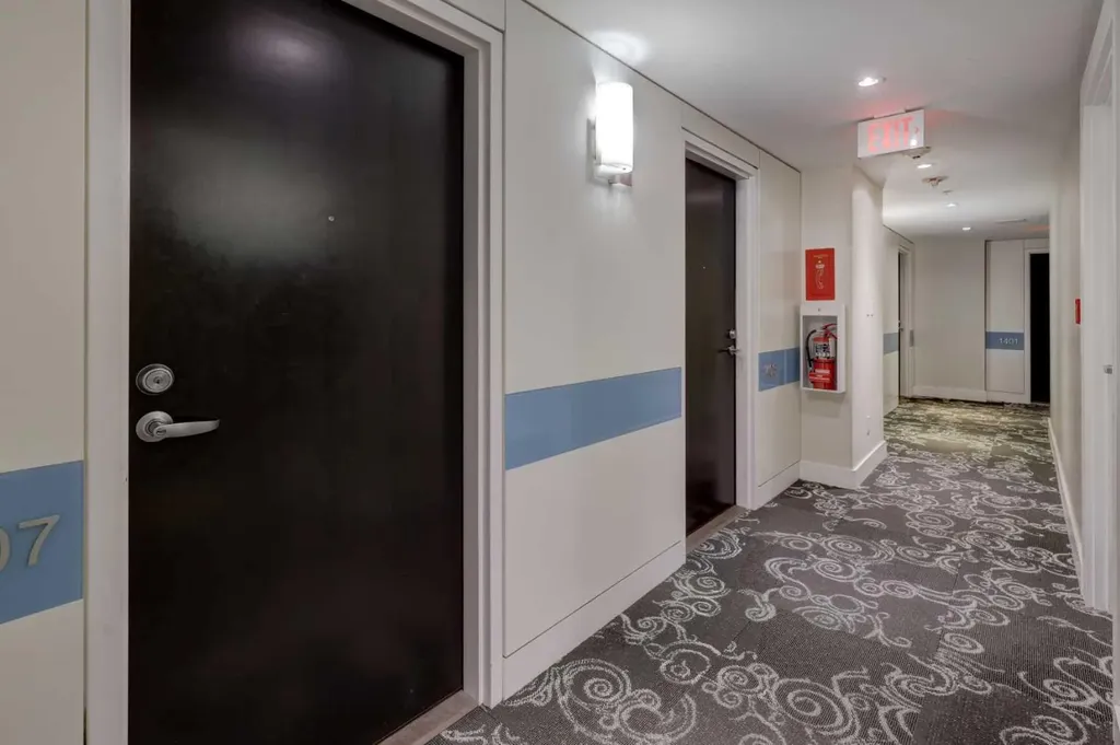 888 4 Avenue SW Calgary AB T2P0V2