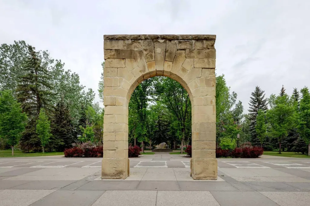 888 4 Avenue SW Calgary AB T2P0V2