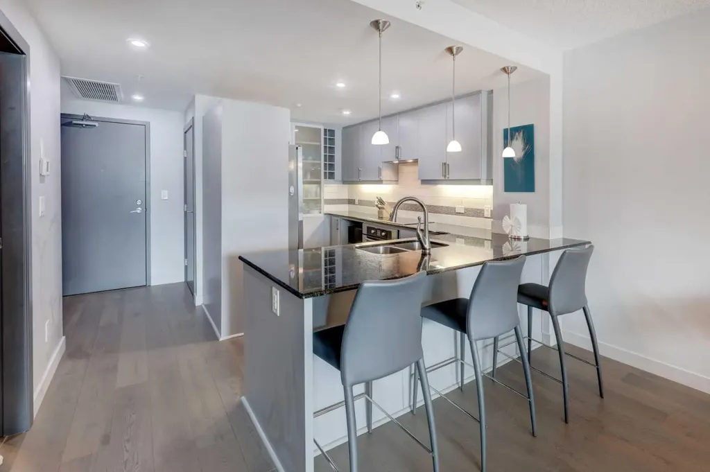 888 4 Avenue SW Calgary AB T2P0V2