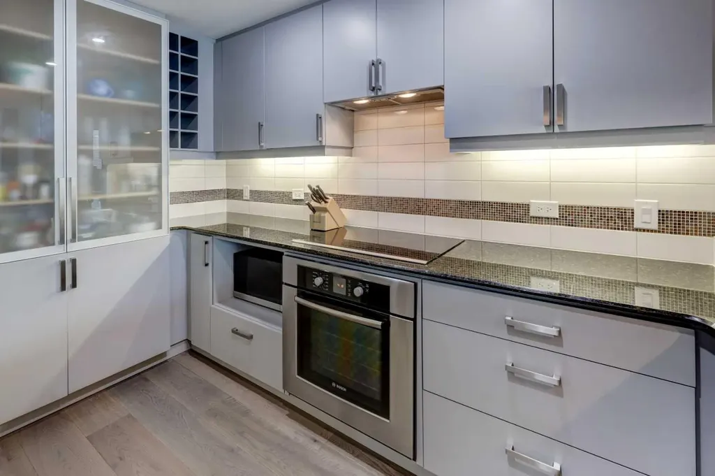 888 4 Avenue SW Calgary AB T2P0V2