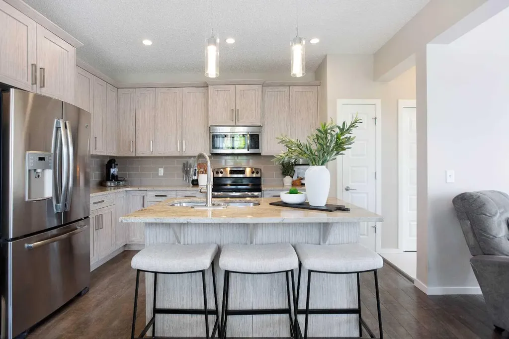 1765 Baywater Road SW Airdrie AB T4B 3V3