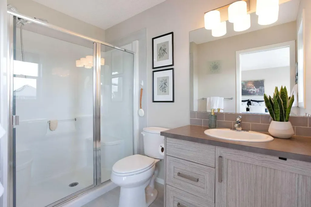 1765 Baywater Road SW Airdrie AB T4B 3V3