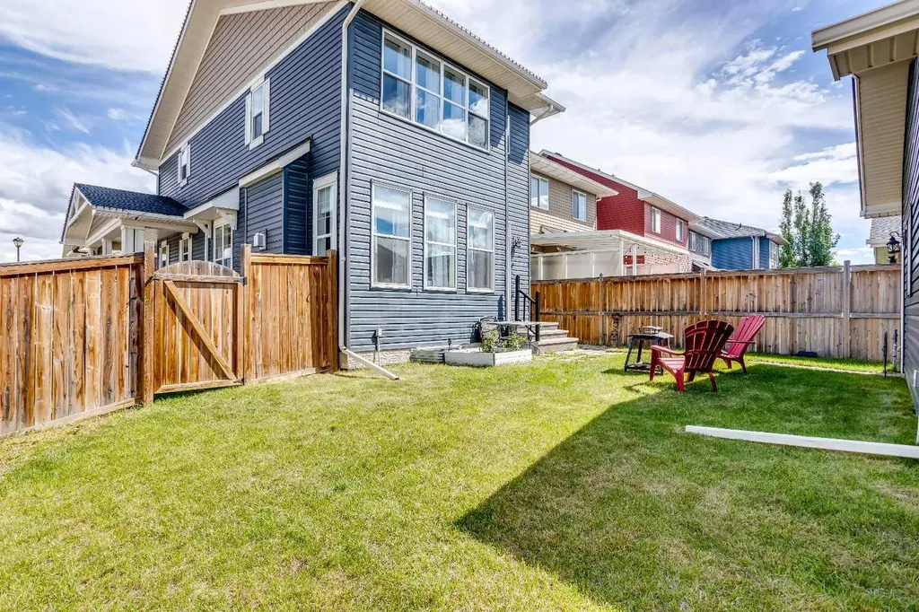 1765 Baywater Road SW Airdrie AB T4B 3V3