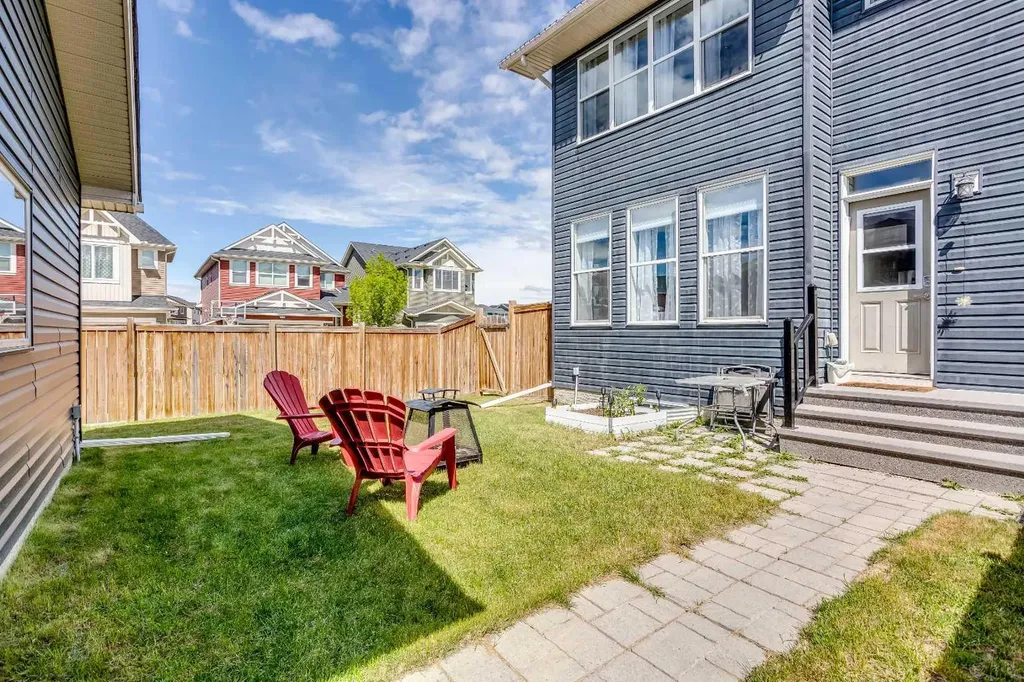 1765 Baywater Road SW Airdrie AB T4B 3V3