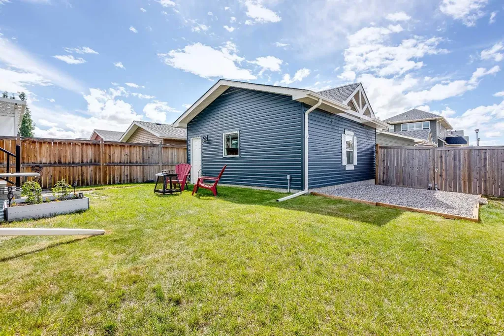 1765 Baywater Road SW Airdrie AB T4B 3V3