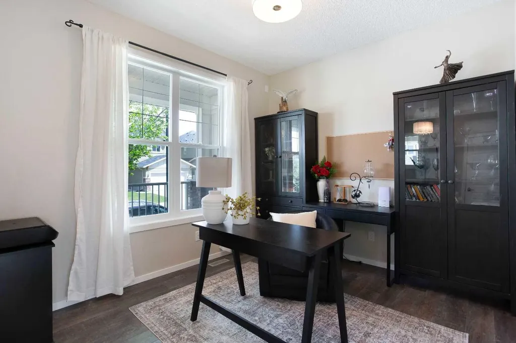 1765 Baywater Road SW Airdrie AB T4B 3V3