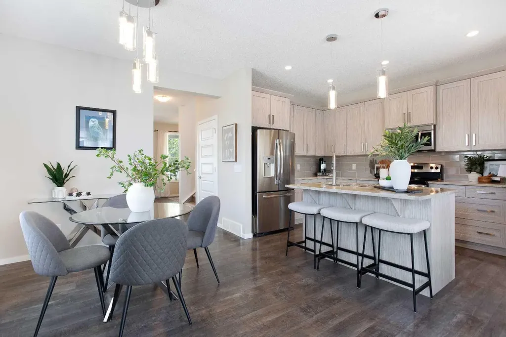 1765 Baywater Road SW Airdrie AB T4B 3V3