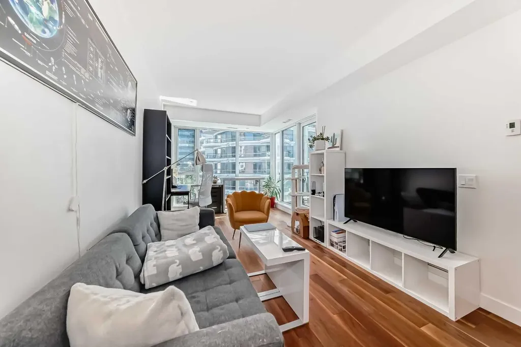 1025 5 Avenue SW Calgary AB T2P 1N4