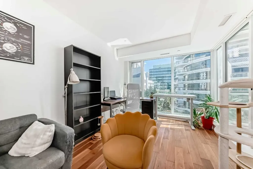 1025 5 Avenue SW Calgary AB T2P 1N4