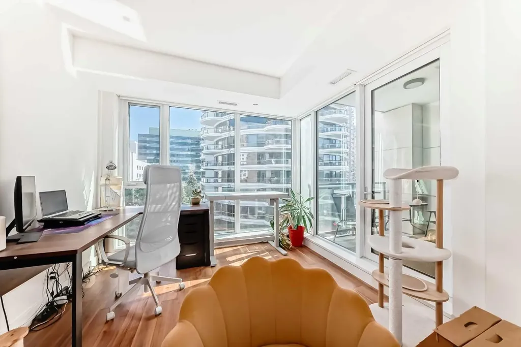 1025 5 Avenue SW Calgary AB T2P 1N4