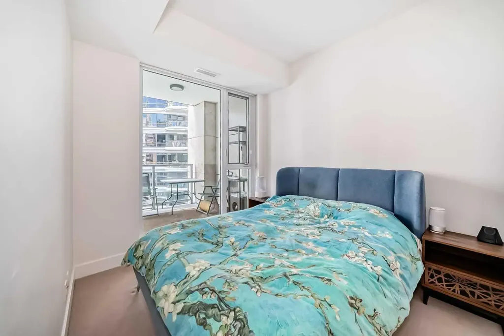 1025 5 Avenue SW Calgary AB T2P 1N4