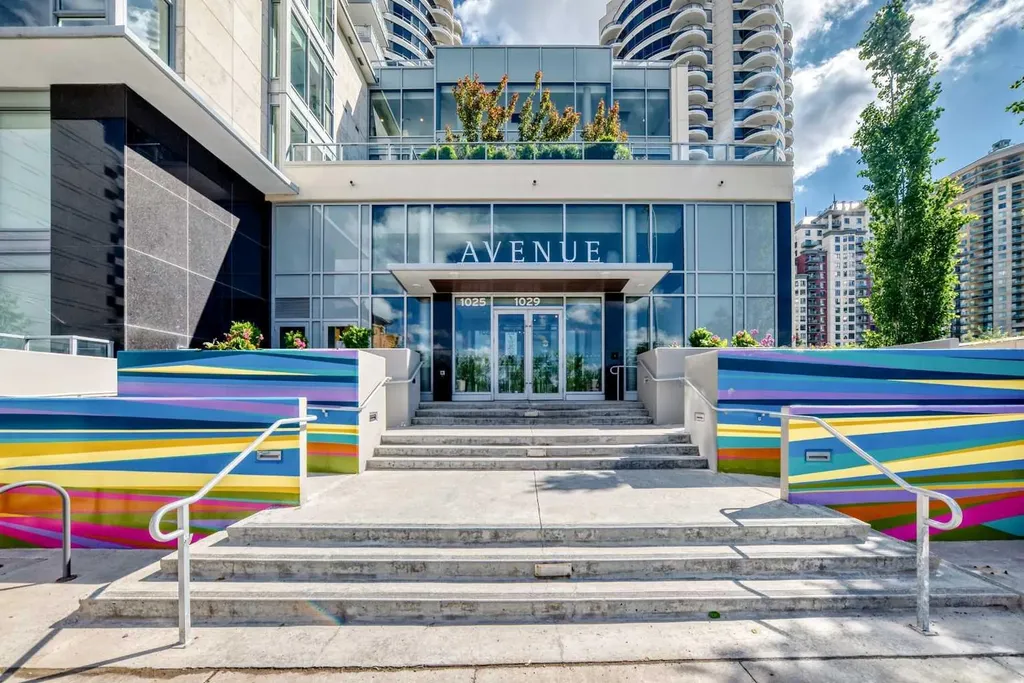 1025 5 Avenue SW Calgary AB T2P 1N4