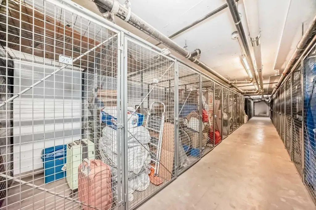 1025 5 Avenue SW Calgary AB T2P 1N4