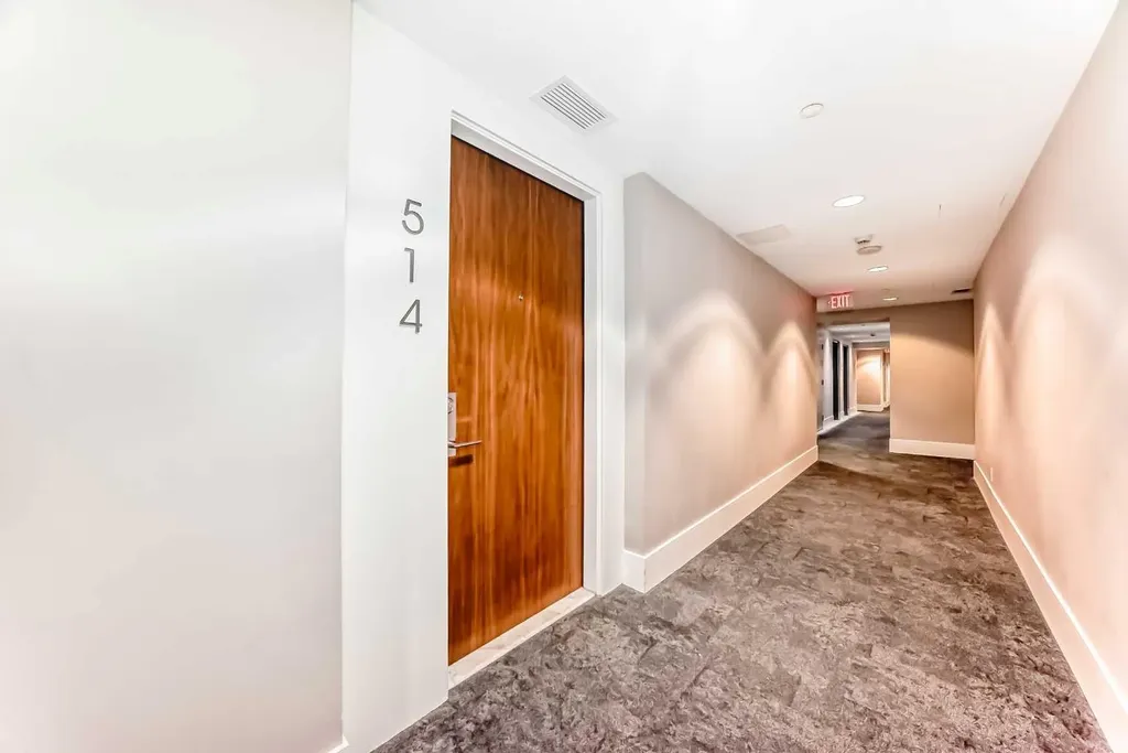 1025 5 Avenue SW Calgary AB T2P 1N4