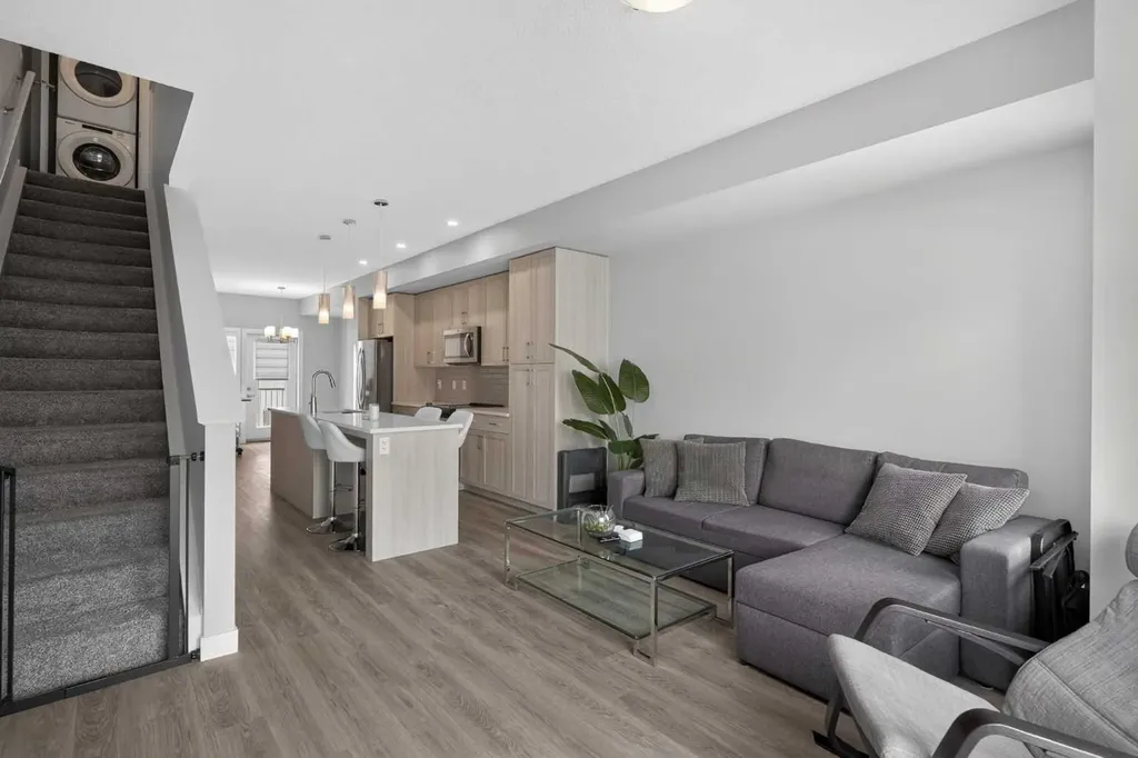 930 Sage Hill Grove NW Calgary AB T3R 2A2