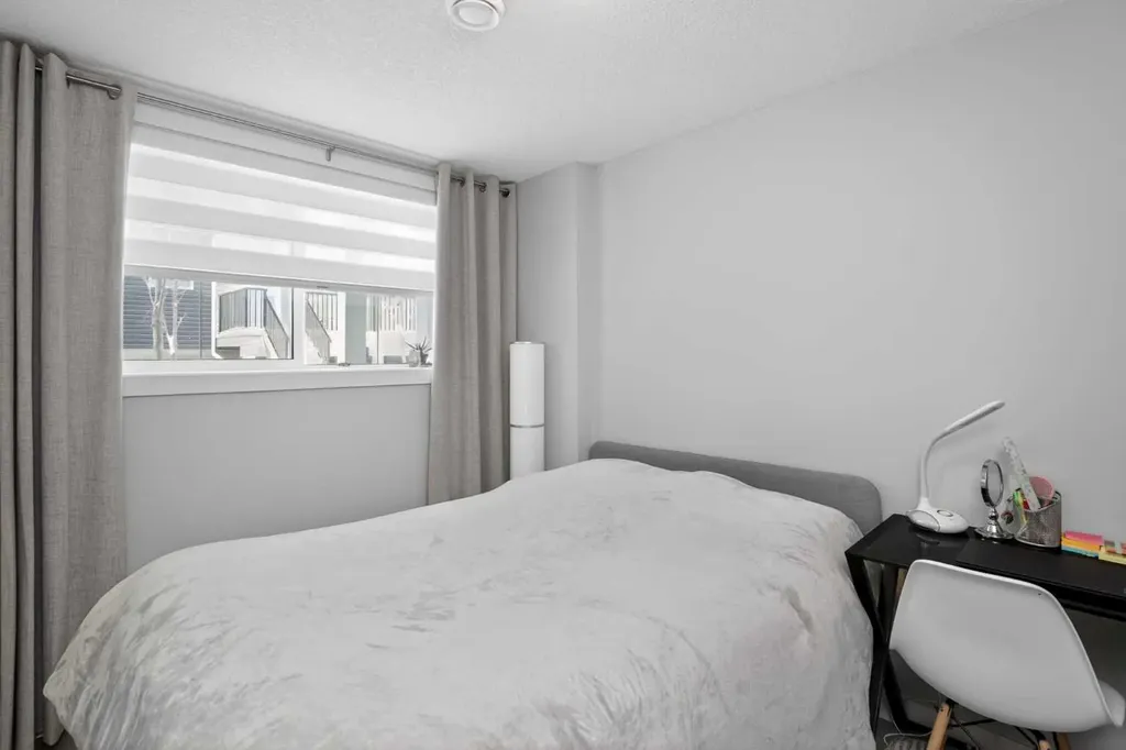 930 Sage Hill Grove NW Calgary AB T3R 2A2