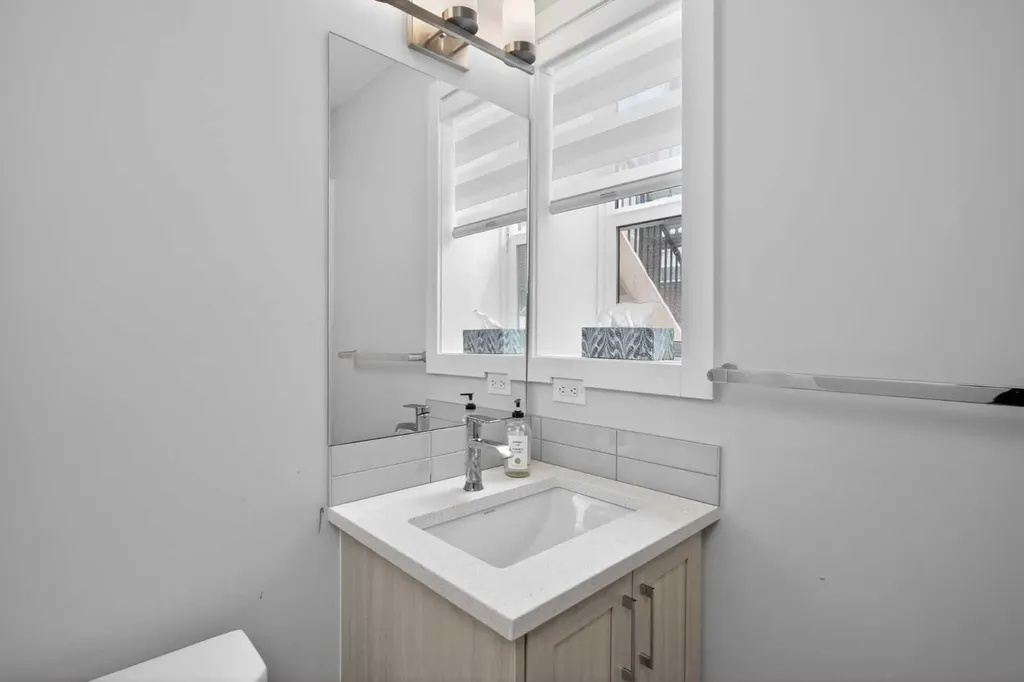 930 Sage Hill Grove NW Calgary AB T3R 2A2