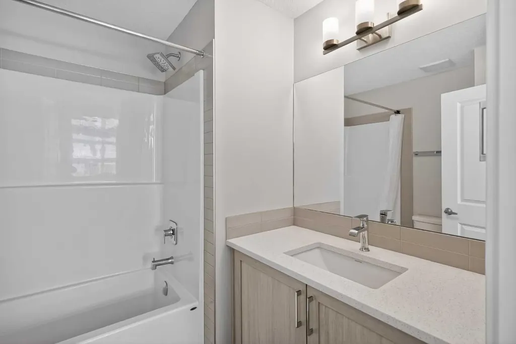 930 Sage Hill Grove NW Calgary AB T3R 2A2
