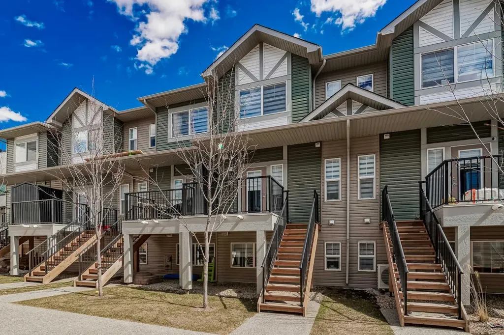 930 Sage Hill Grove NW Calgary AB T3R 2A2