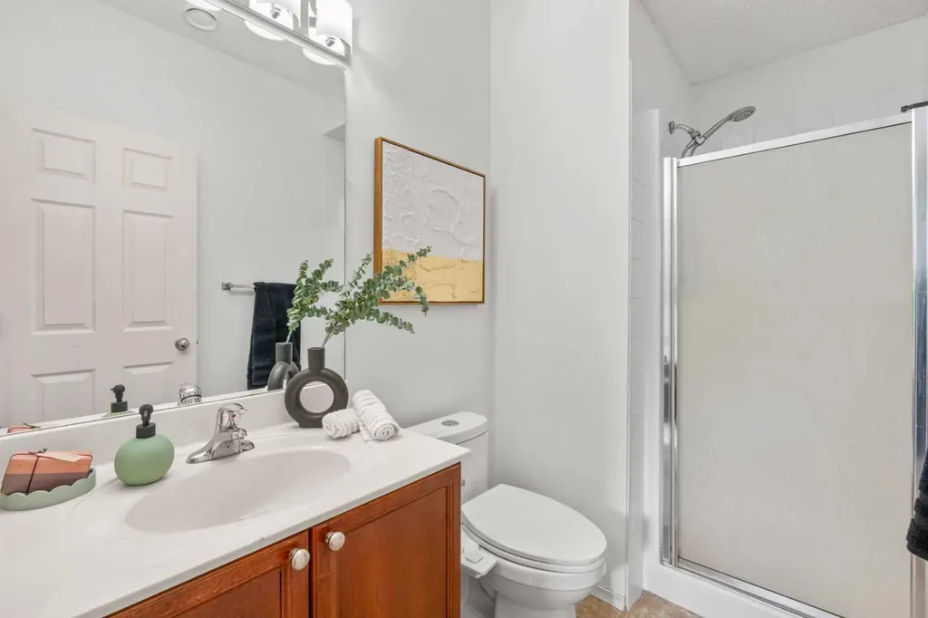 29 Springborough Boulevard SW Calgary AB T2H 5V7