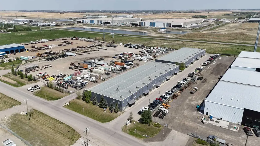 10 Wrangler Place SE Rural Rocky View County AB T1X 0L7