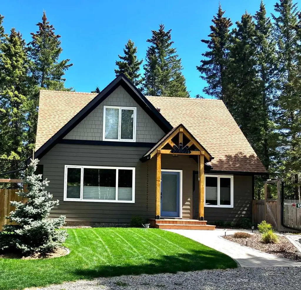 15 Echlin Court Bragg Creek AB T0L0K0