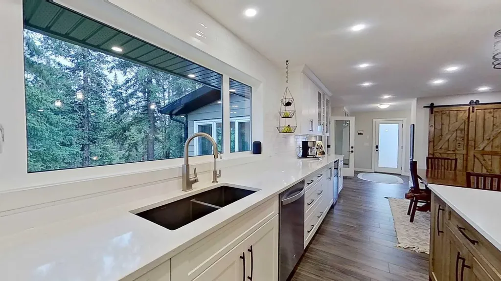 15 Echlin Court Bragg Creek AB T0L0K0