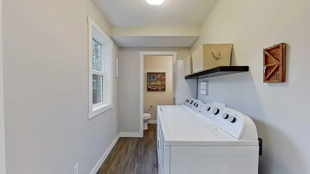 15 Echlin Court Bragg Creek AB T0L0K0